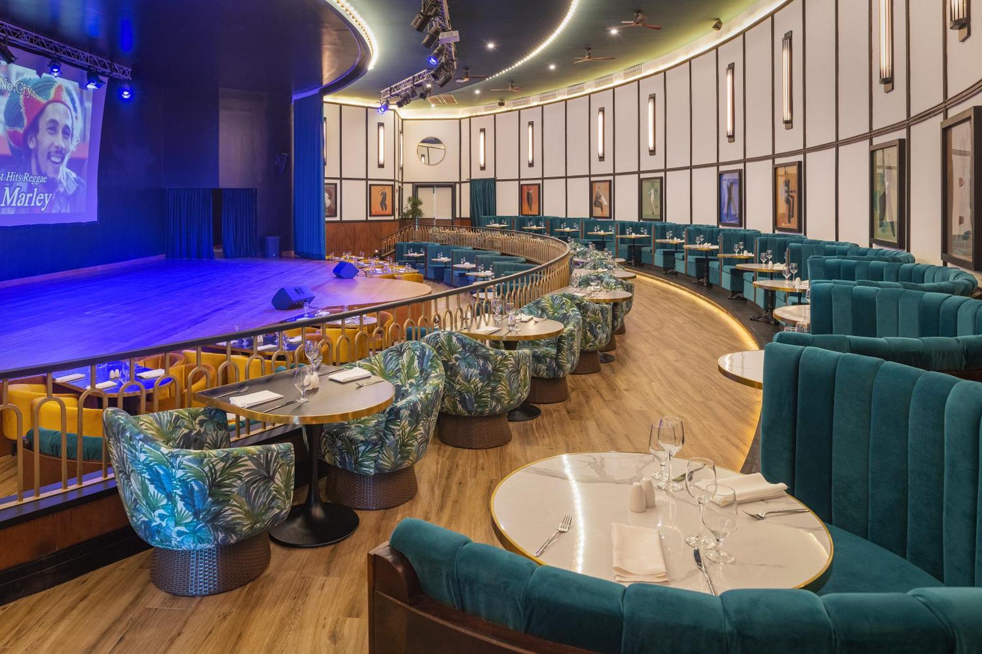 Ocean Eden Bay (Adults Only) 호텔 Spring Rises 외부 사진 The interior of the restaurant